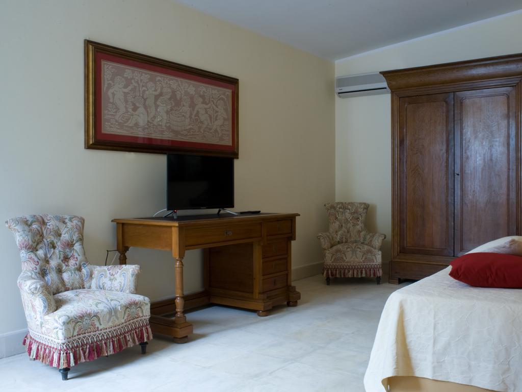 Borgo Fiore Country House サリーチェ・サレンティーノ エクステリア 写真