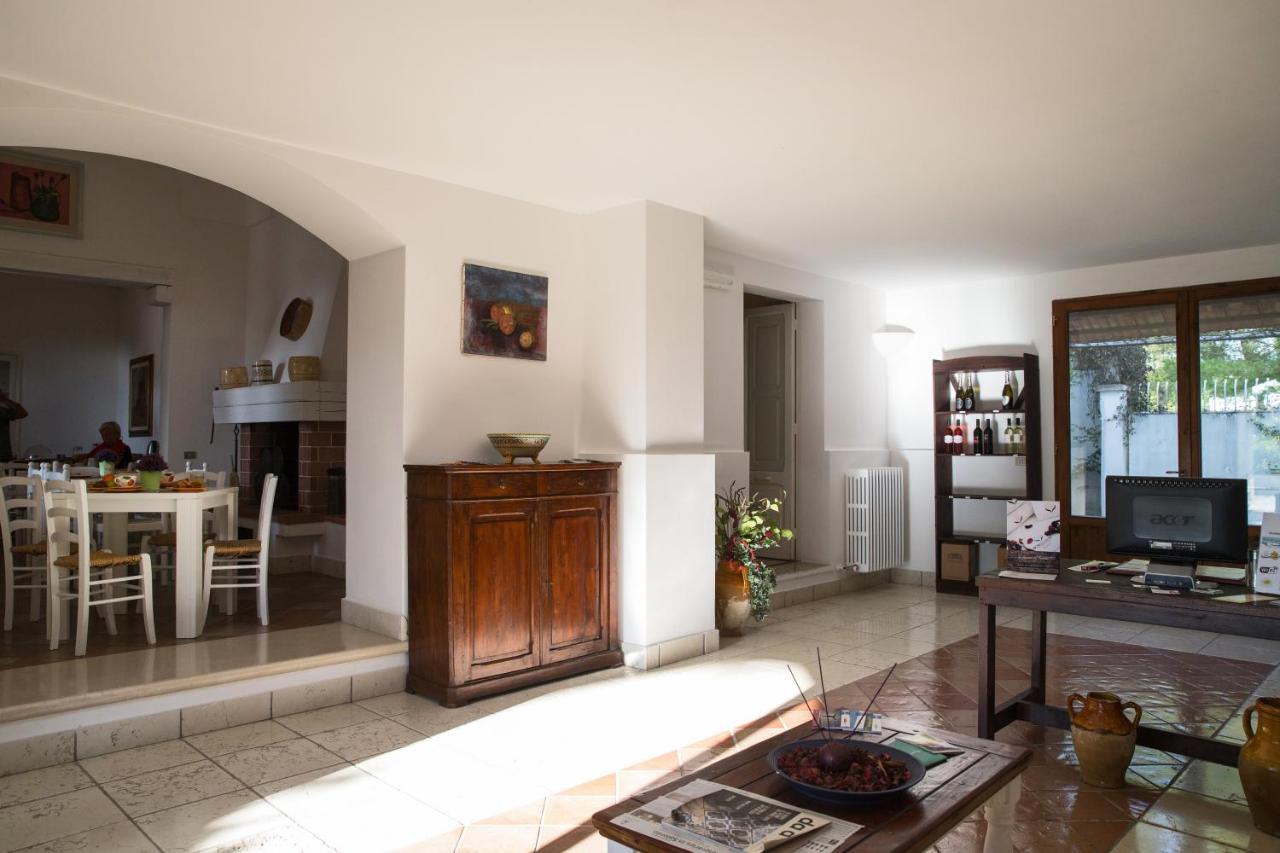 Borgo Fiore Country House サリーチェ・サレンティーノ エクステリア 写真