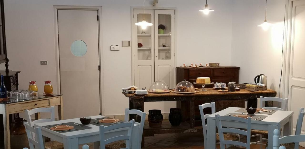 Borgo Fiore Country House サリーチェ・サレンティーノ エクステリア 写真